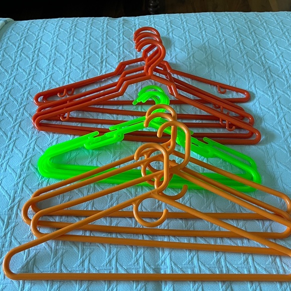 Sturdy colorful hangers set of 13 - Picture 6 of 7